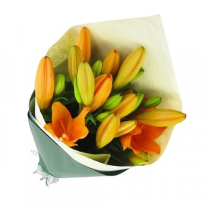 small-size-yellow-orange-lilly-bouquet